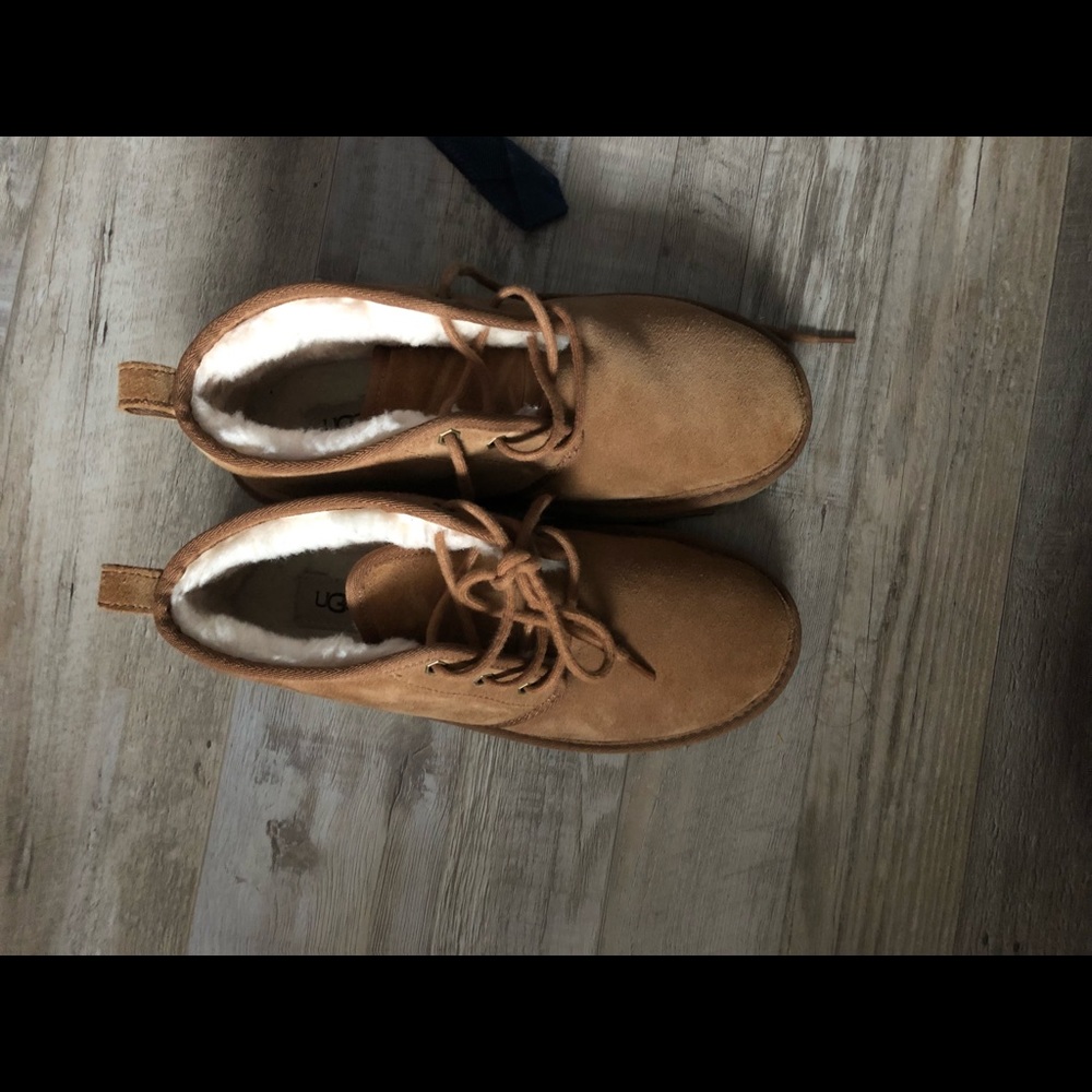 uggs - Picture 3 of 5